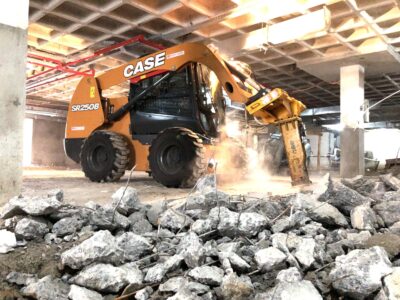 Mini Carregadeira Case SR250B